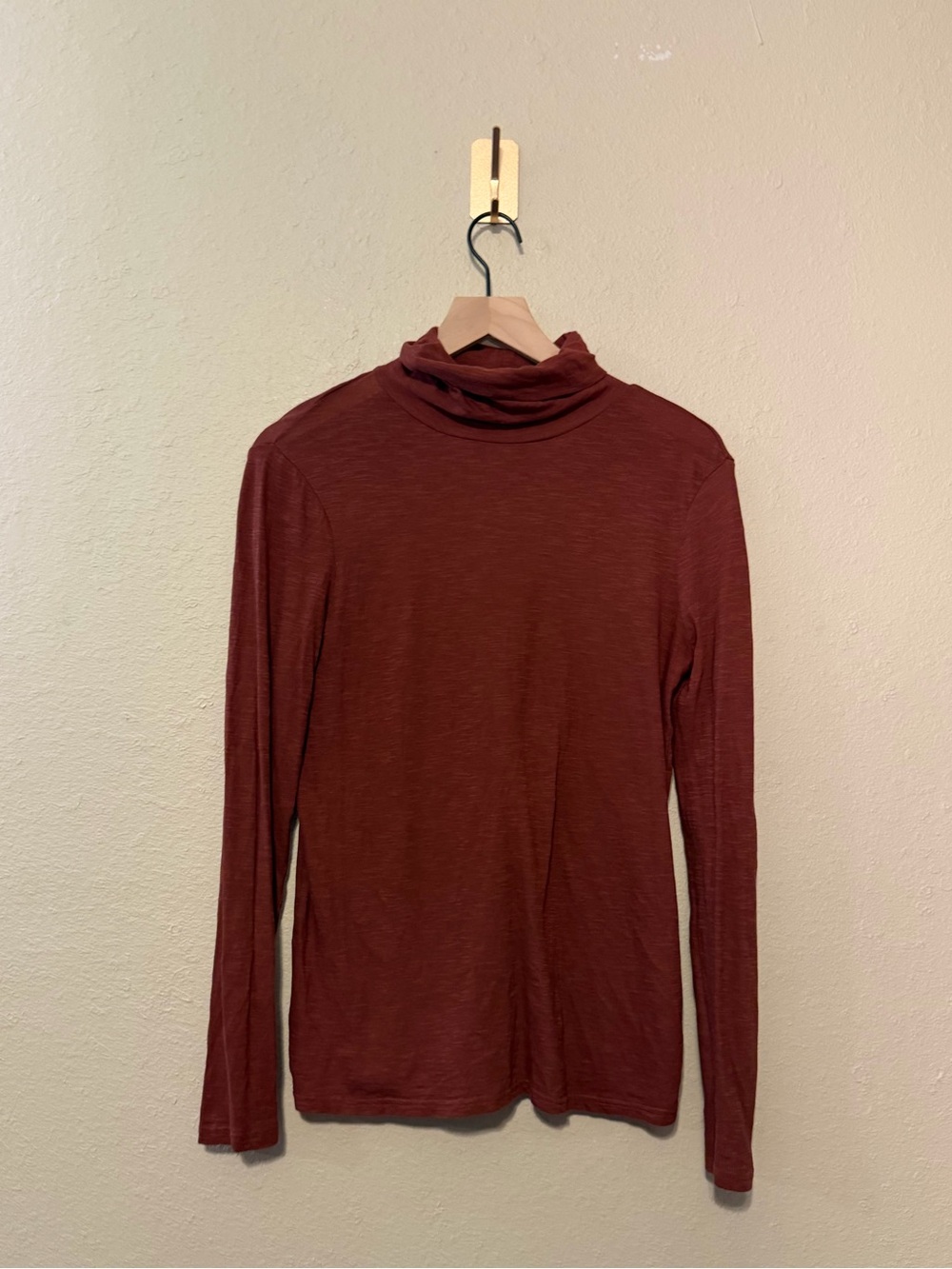 Pact Organic Cotton Featherweight Slub Turtleneck Long Sleeve Womens Size Medium